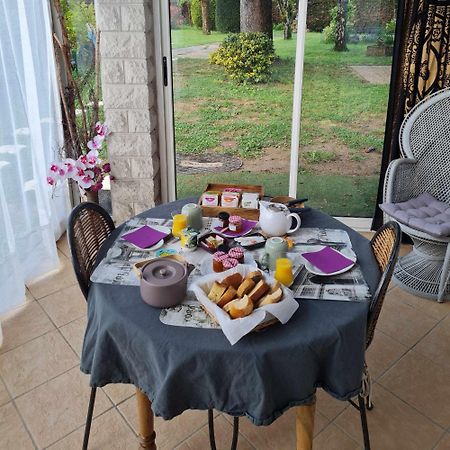 Bed and Breakfast Les Cedres Bleus Saint-Medard-de-Mussidan Экстерьер фото